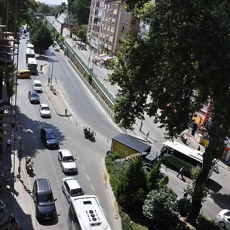 ホテル Sinal コジャエリ